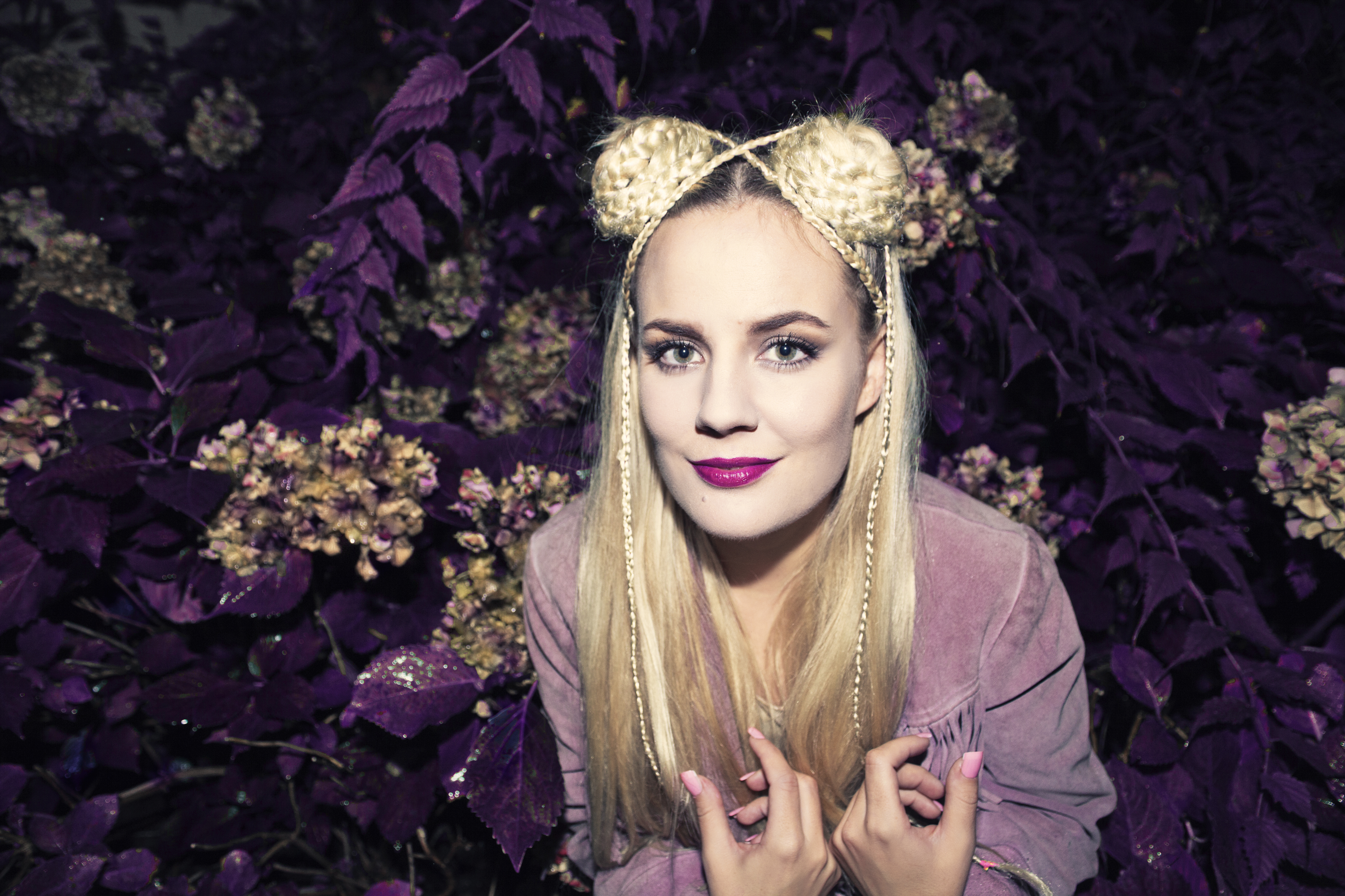 PREMIERE: Maja Francis – Just The Way You Are (Billy Joel Rework)