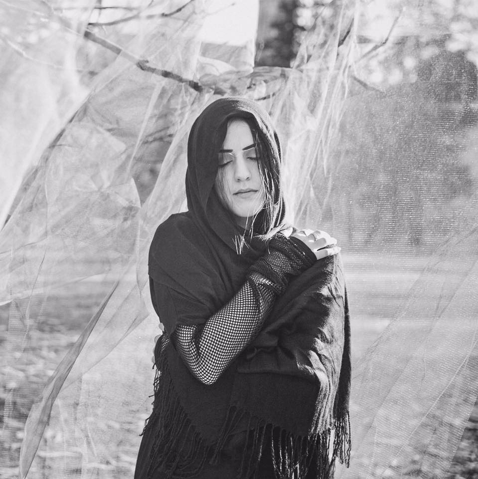 Listen: Adna – Thoughts