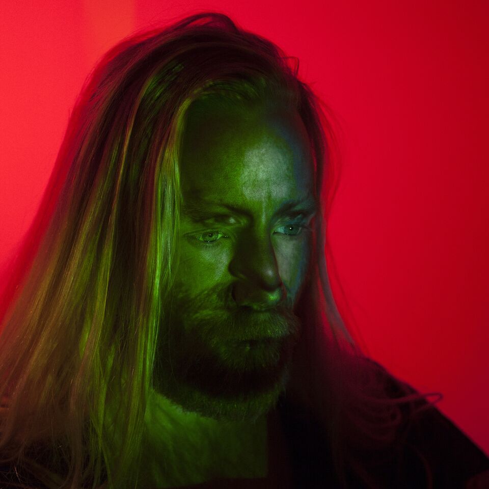 Listen: Högni – Komdu Með