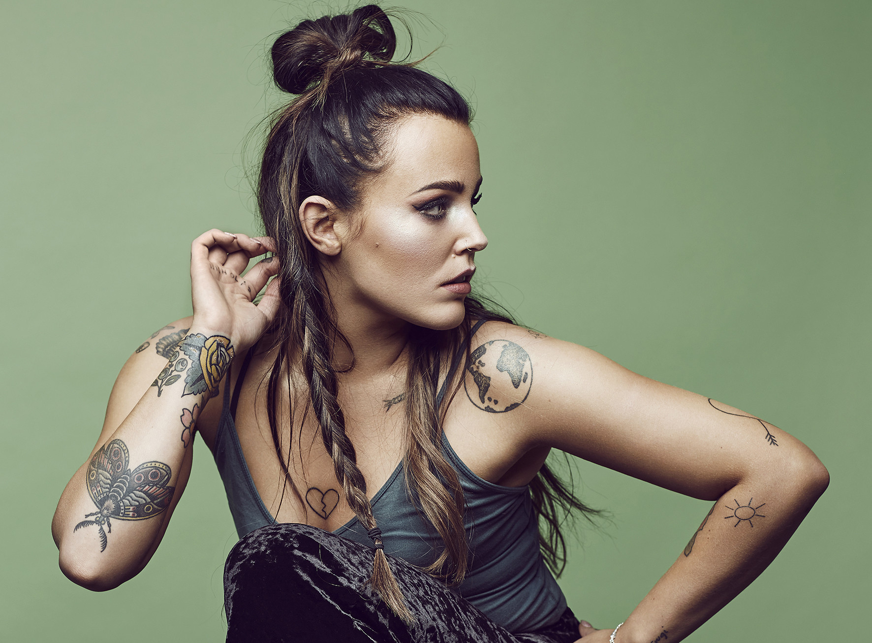 Tune in to ‘Rocket’ – the latest single from Miriam Bryant!